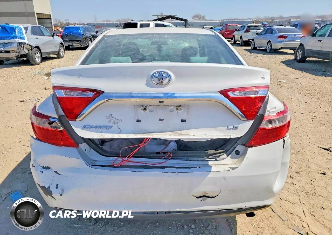 2017 Toyota Camry Le VIN:4T1BF1FK9HU384544 - 6