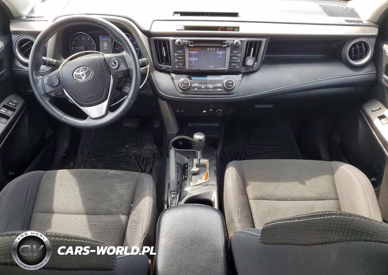 2018 Toyota Rav4 Xle VIN:2T3RFREV9JW821349 - 8