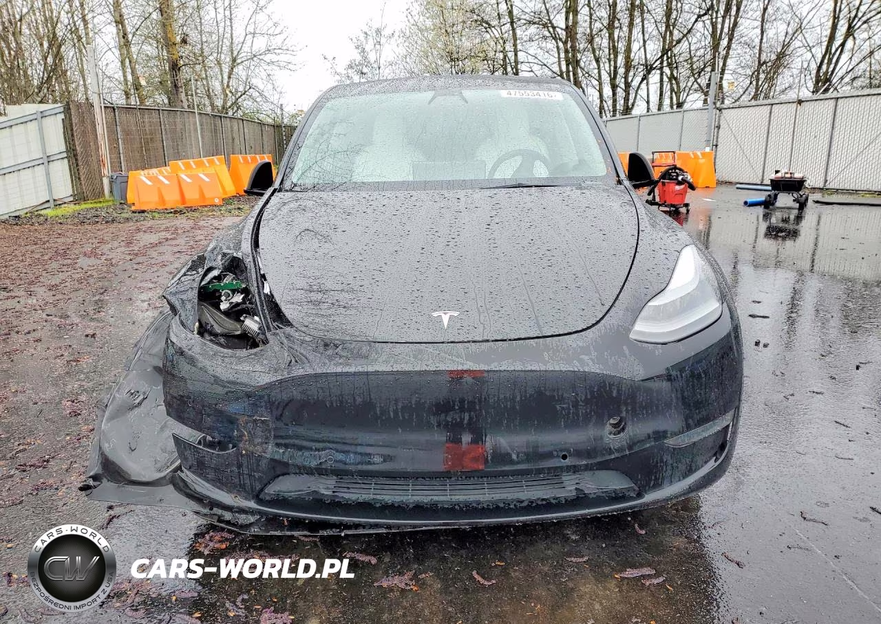 2021 Tesla Model Y VIN:5YJYGDEF4MF215858 - 5