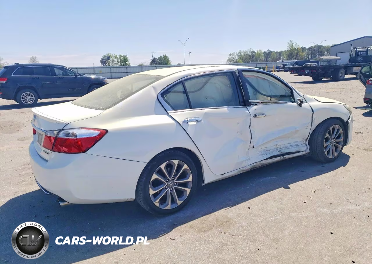 2015 Honda Accord Sport VIN:1HGCR2F50FA062679 - 3