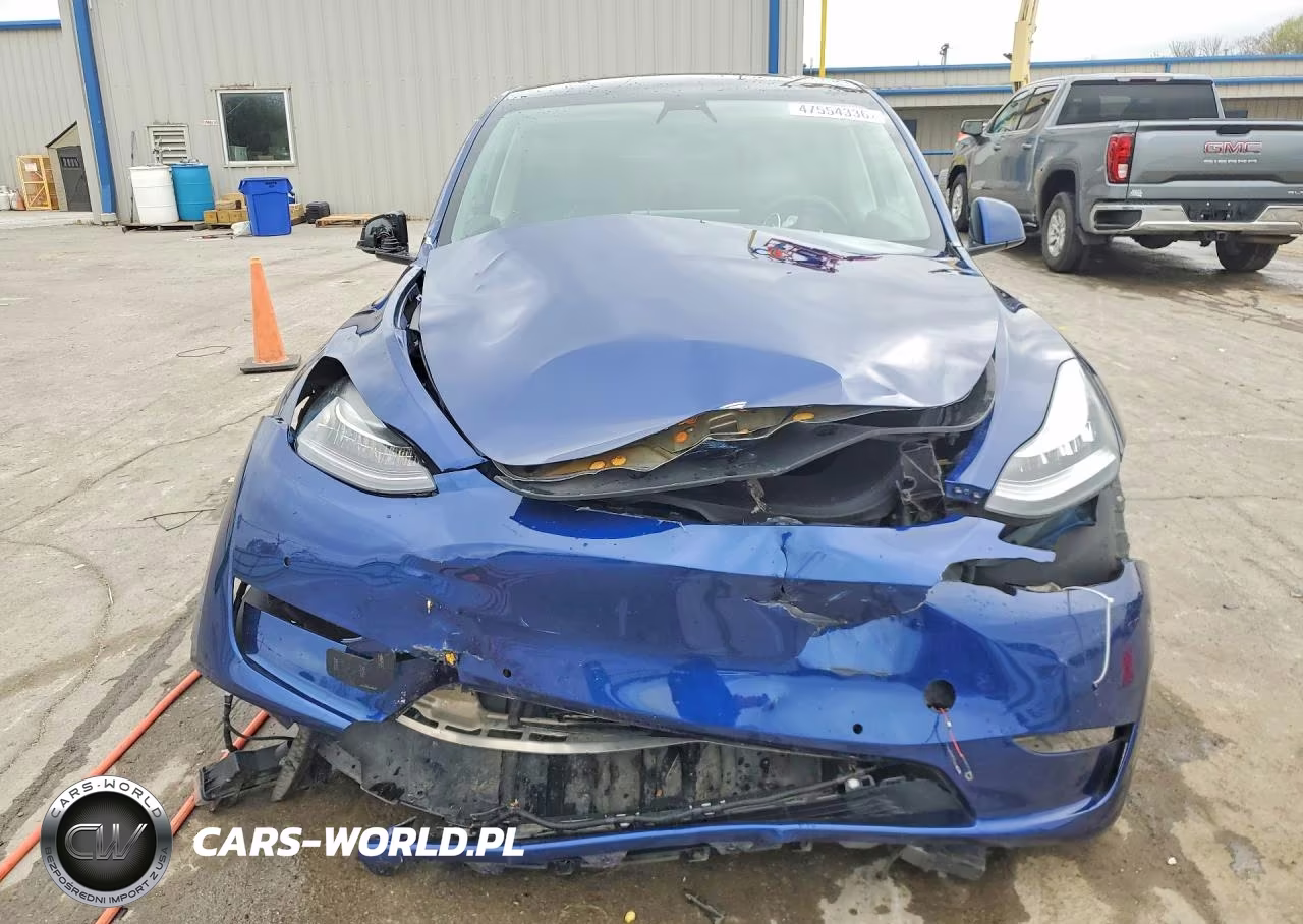 2020 Tesla Model Y VIN:5YJYGDEE4LF030697 - 5
