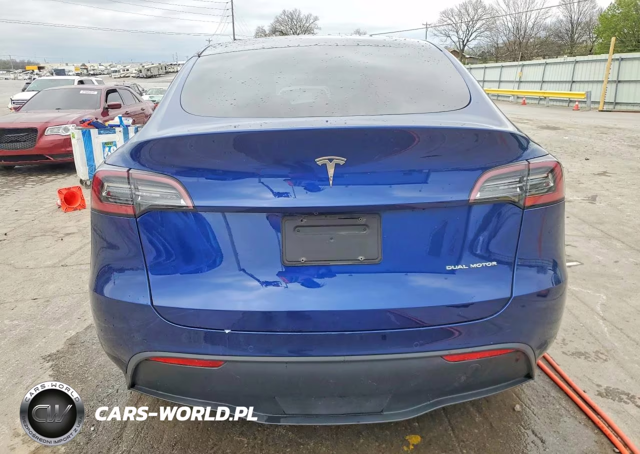 2020 Tesla Model Y VIN:5YJYGDEE4LF030697 - 6