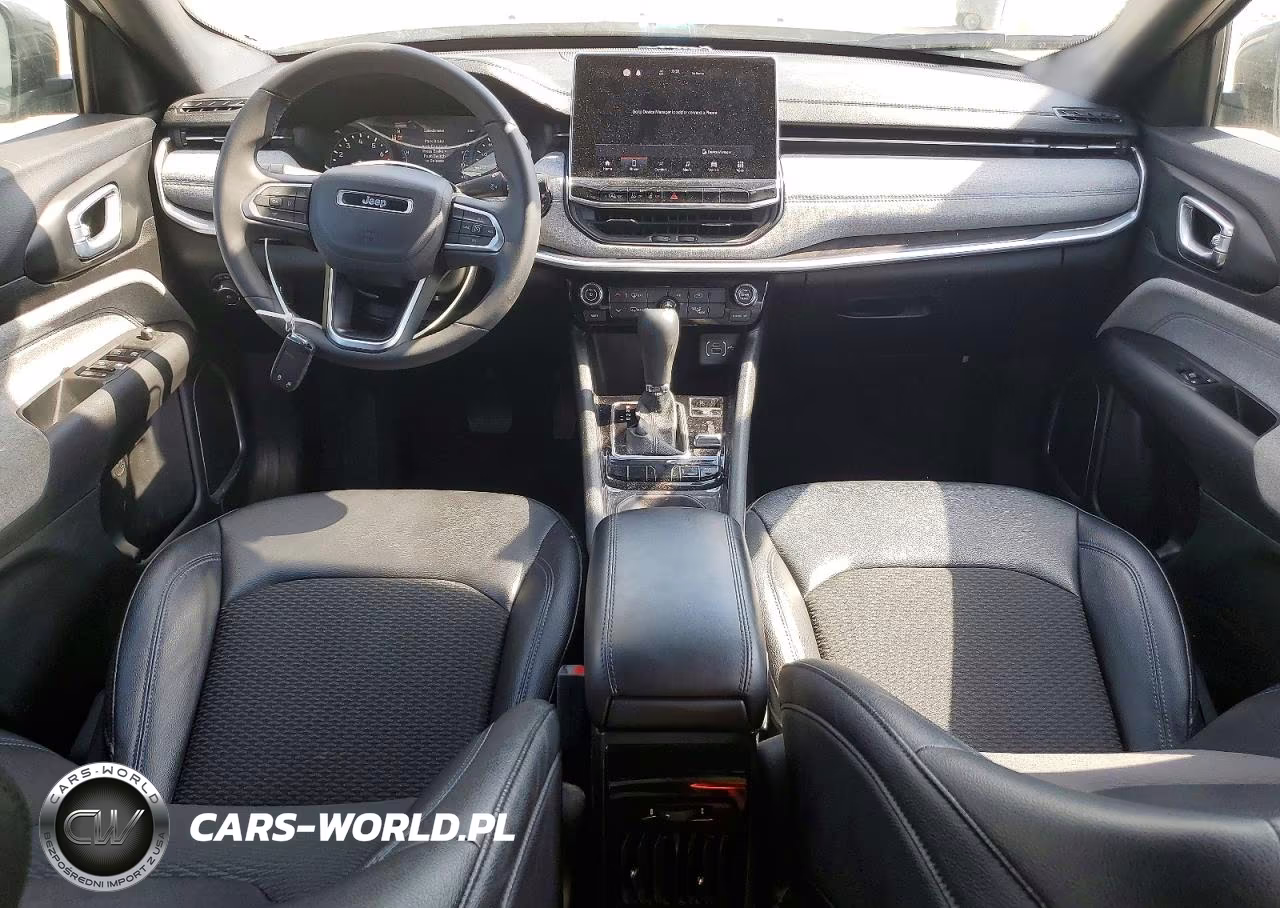 2024 Jeep Compass Latitude VIN:3C4NJDBN8RT604186 - 8