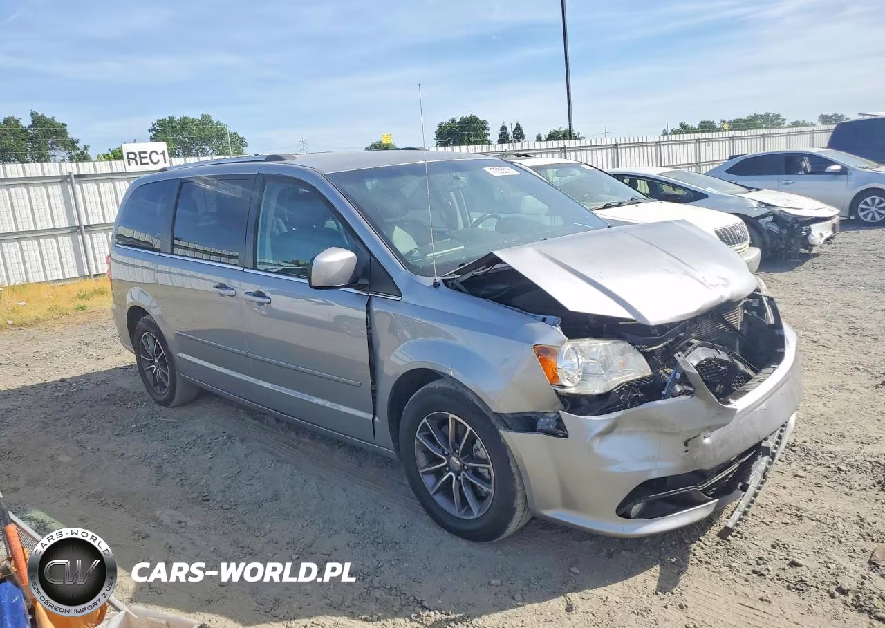 2017 Dodge Grand Caravan Sxt VIN:2C4RDGCG3HR625488 - 4