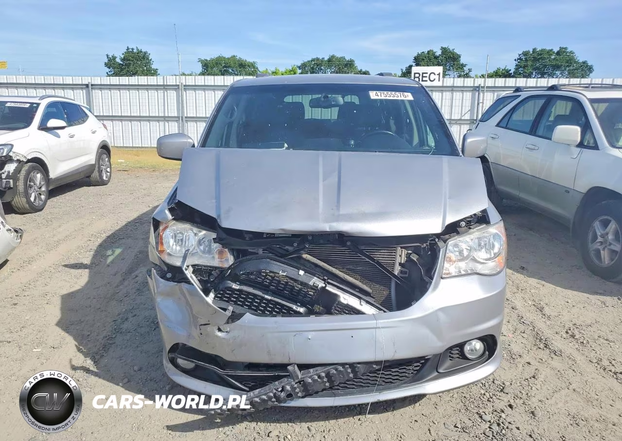 2017 Dodge Grand Caravan Sxt VIN:2C4RDGCG3HR625488 - 5