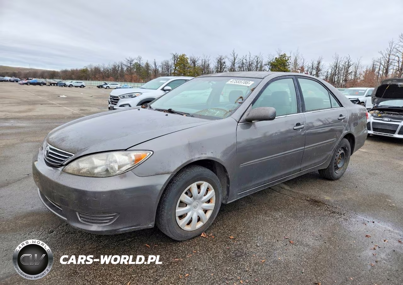 2005 Toyota Camry Le