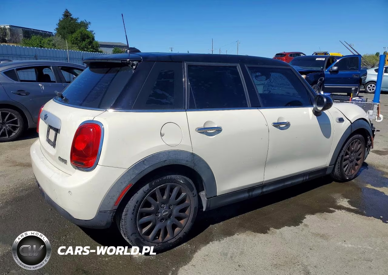 2015 Mini Cooper VIN:WMWXS5C55FT827977 - 3