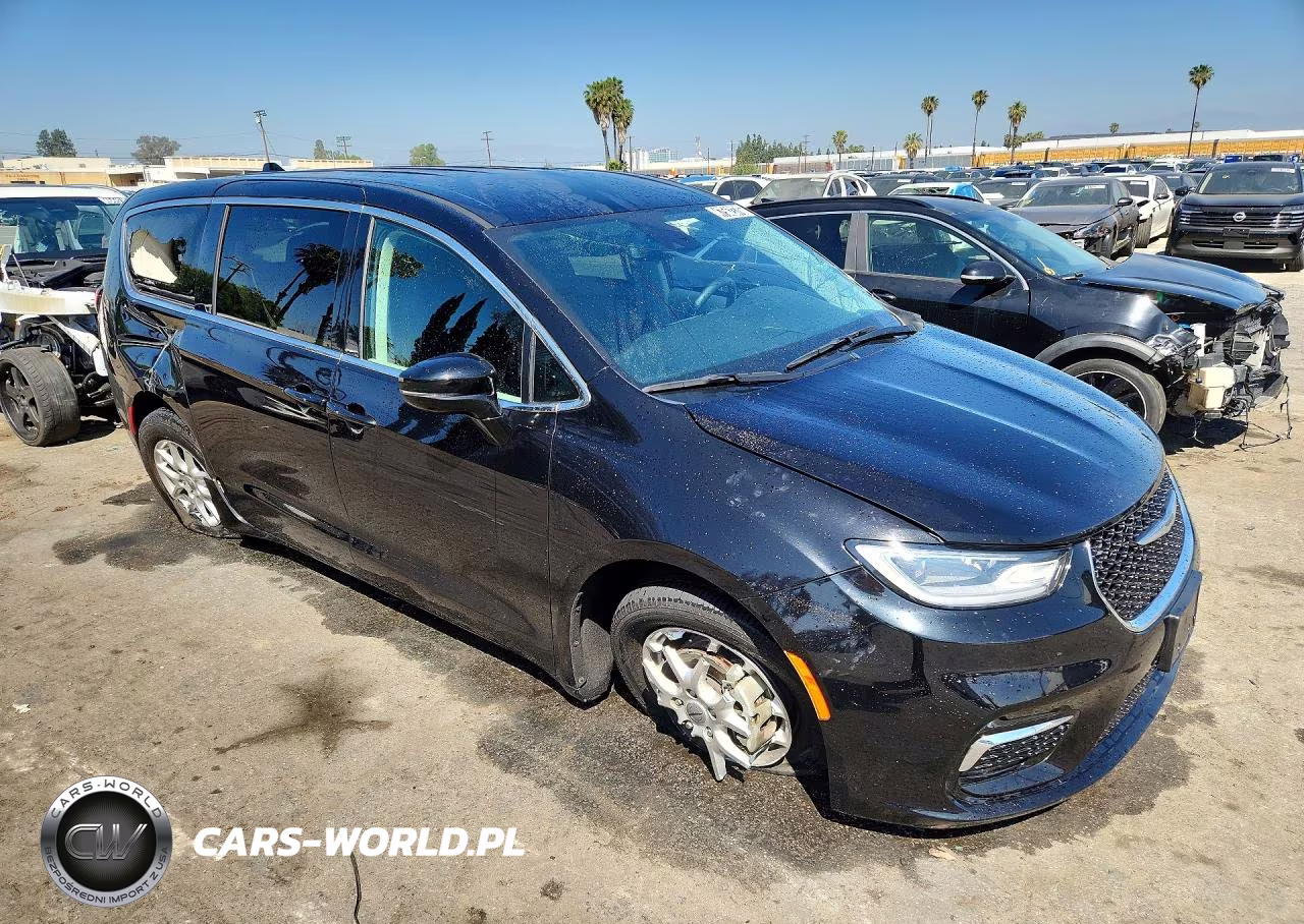 2024 Chrysler Pacifica Touring L VIN:2C4RC1BG9RR178796 - 4