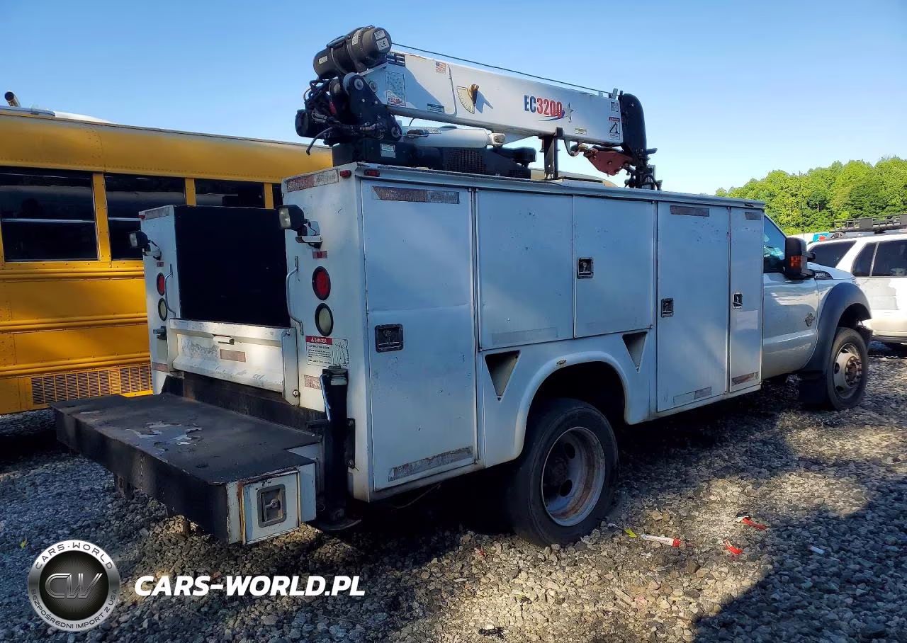 2012 Ford F550 Super Duty Utility - Service Truck VIN:1FDUF5HT1CEC63595 - 3