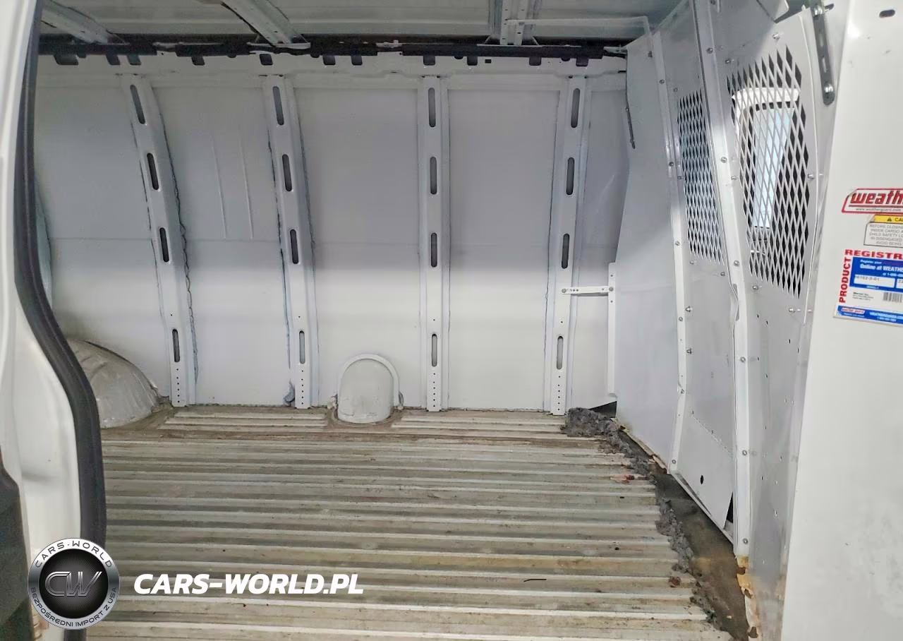 2023 GMC Savana 2500 Cargo Delivery Van VIN:1GTW7BFP4P1134570 - 11
