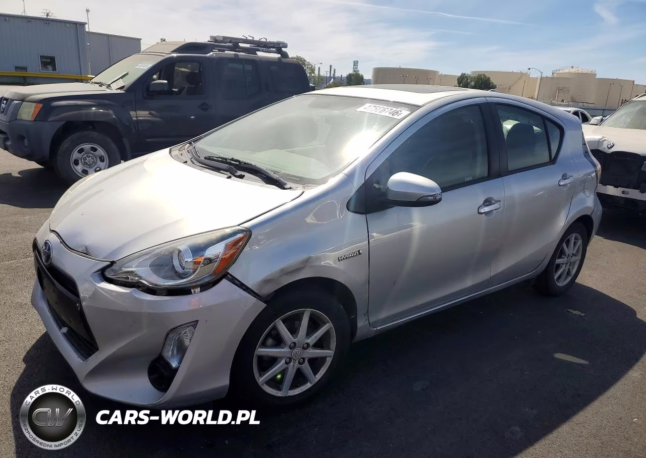 2016 Toyota Prius C Four