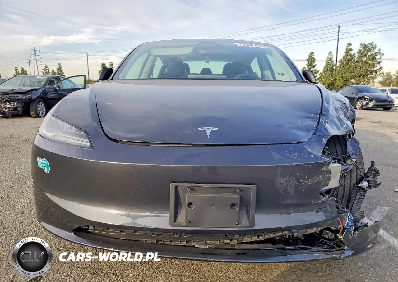 2025 Tesla Model 3 VIN:5YJ3E1EB9SF996787 - 11