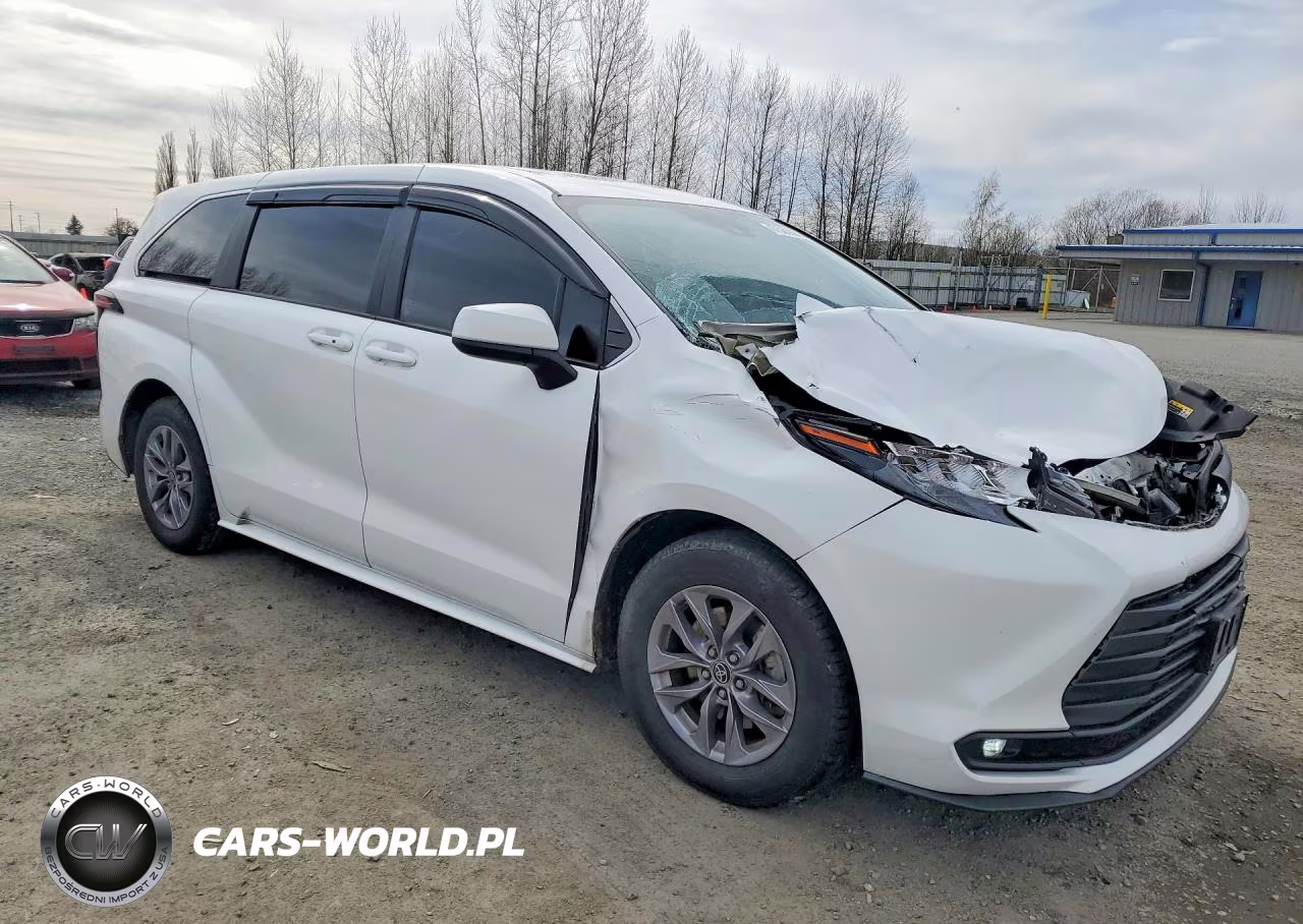2023 Toyota Sienna Le 8-Passenger VIN:5TDKSKFC2PS091893 - 4