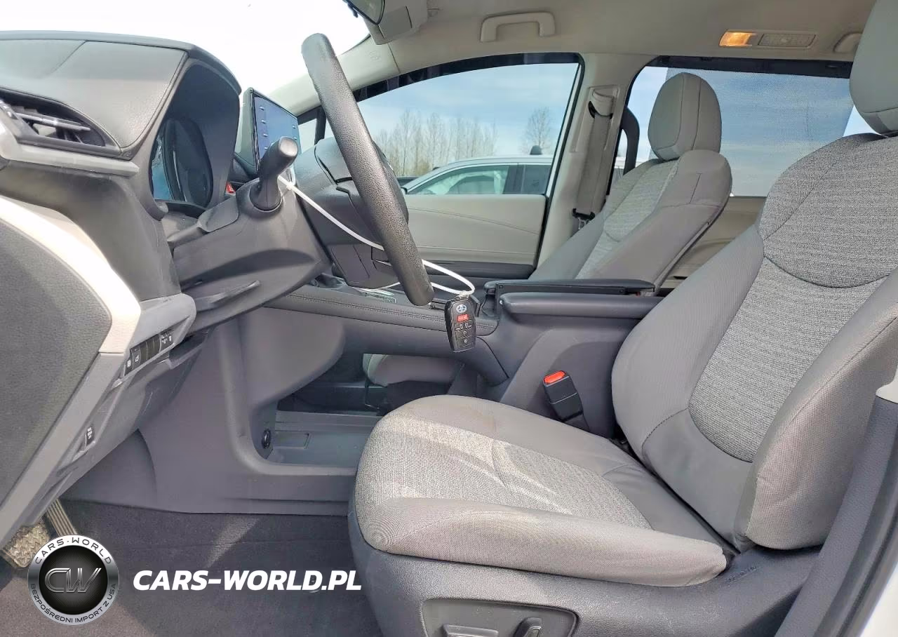 2023 Toyota Sienna Le 8-Passenger VIN:5TDKSKFC2PS091893 - 7