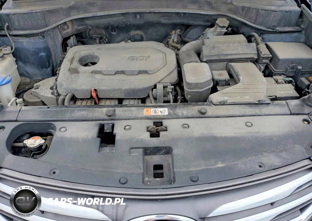 2018 Hyundai Santa Fe VIN:5XYZUDLB3JG523024 - 12