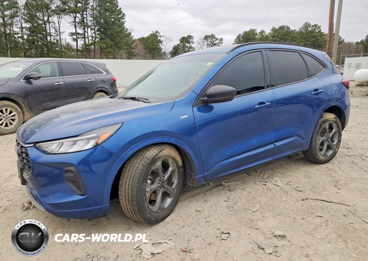 2023 Ford Escape St Line