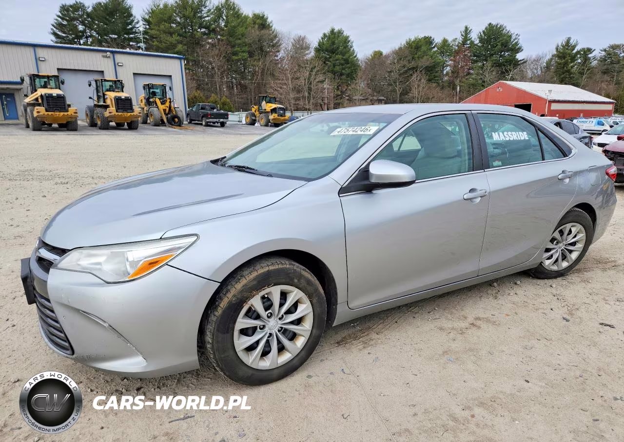 2015 Toyota Camry Le