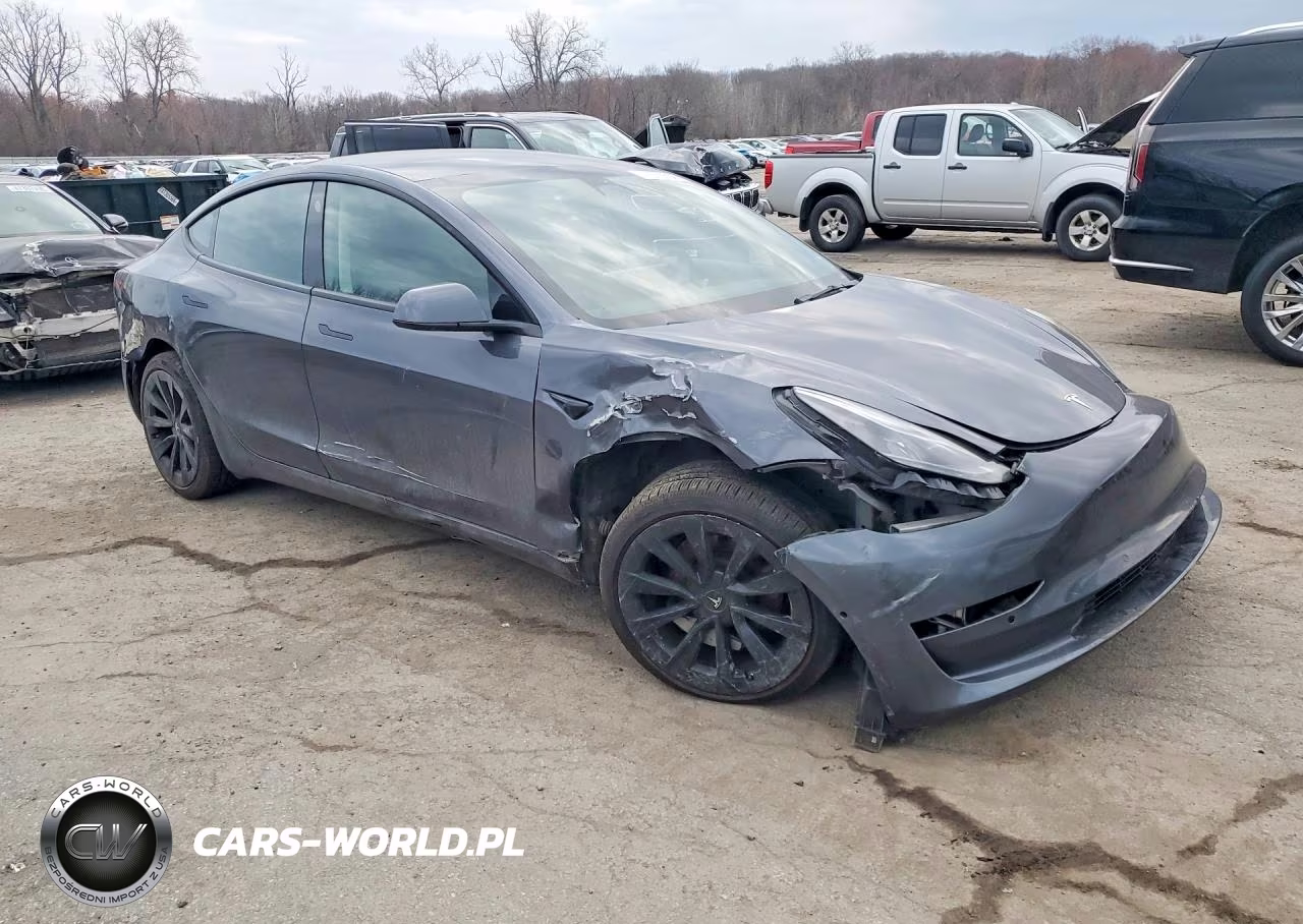 2022 Tesla Model 3 VIN:5YJ3E1EB2NF285811 - 4