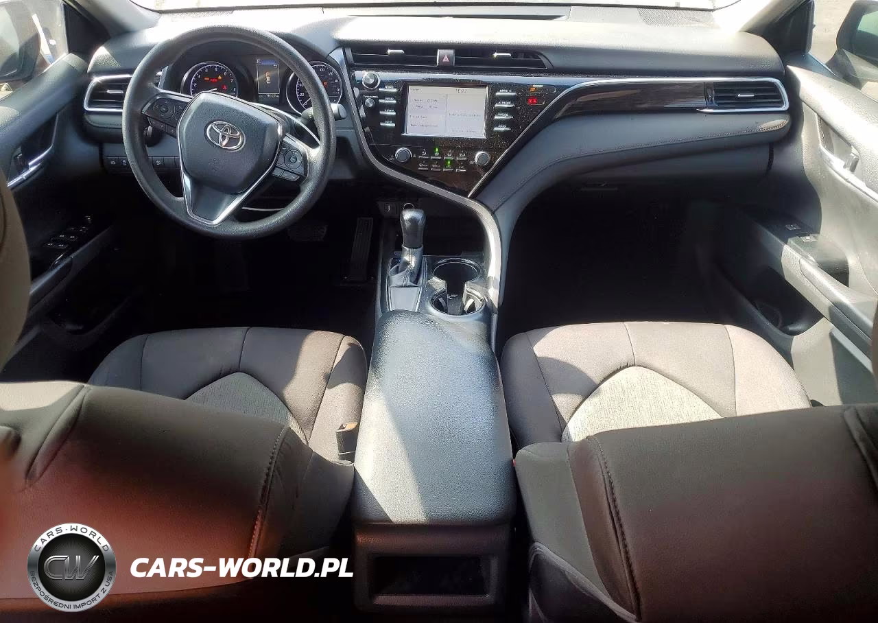 2018 Toyota Camry Le VIN:4T1B11HK4JU629154 - 8