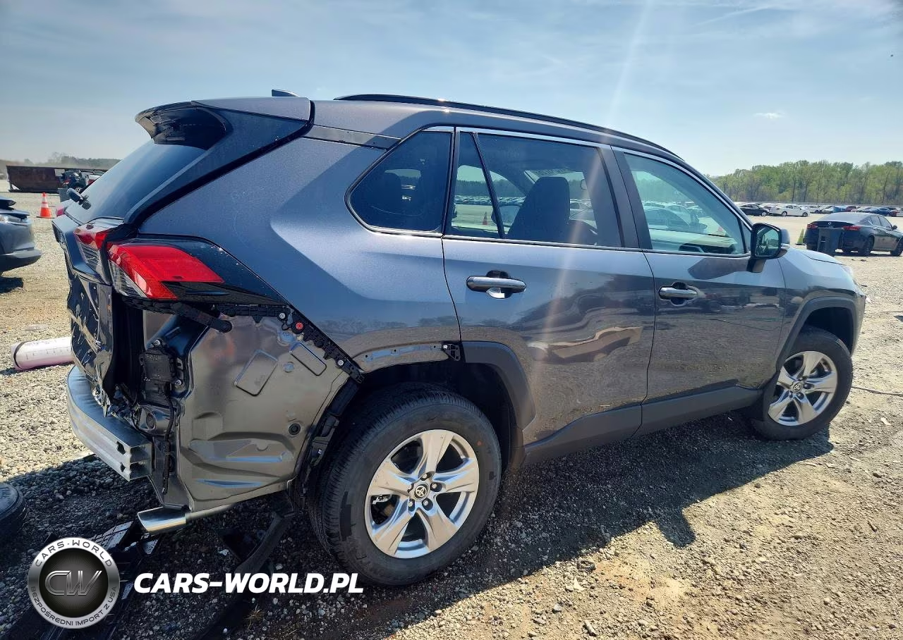 2025 Toyota Rav4 Xle VIN:2T3W1RFV7SC355312 - 3