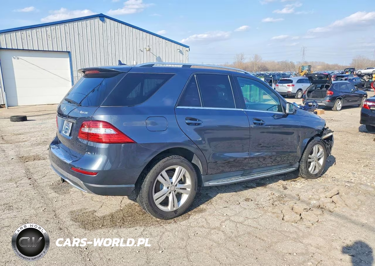 2015 Mercedes-Benz Ml 350 4Matic VIN:4JGDA5HB4FA563018 - 3