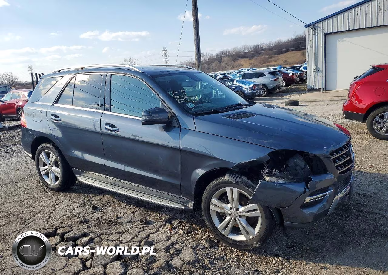 2015 Mercedes-Benz Ml 350 4Matic VIN:4JGDA5HB4FA563018 - 4
