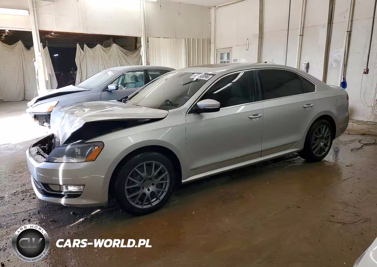 2013 Volkswagen Passat Sel