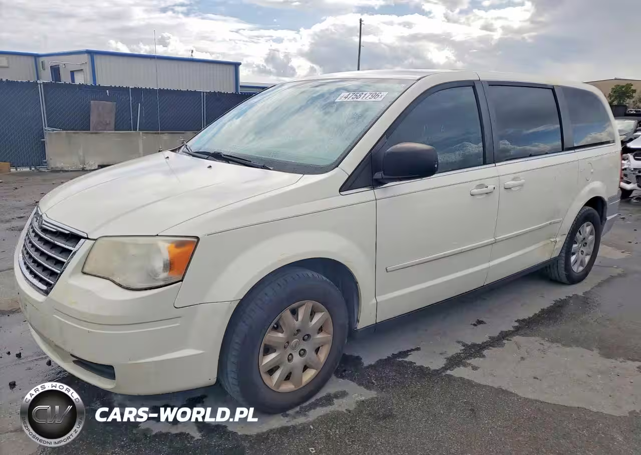 2010 Chrysler Town & Country Lx