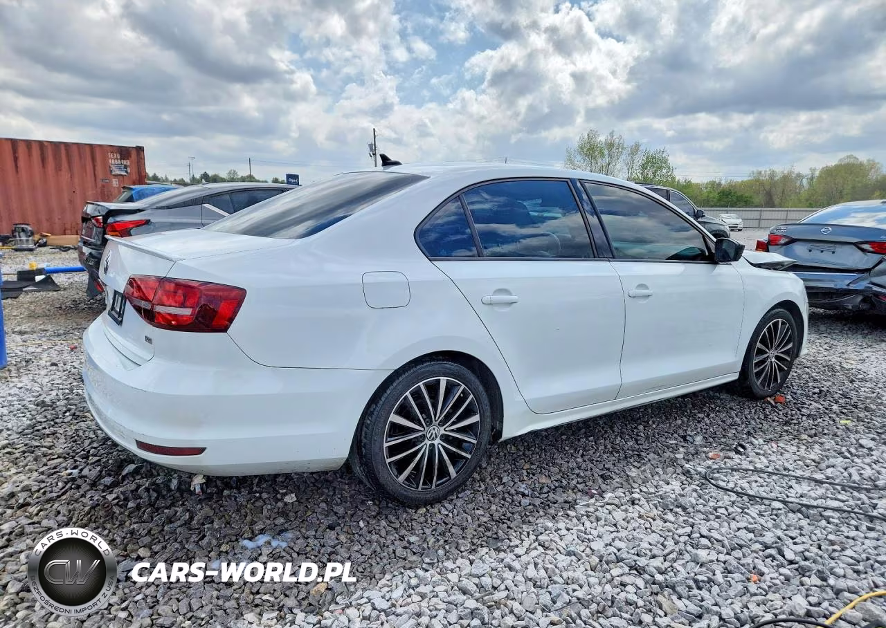 2016 Volkswagen Jetta Sport VIN:3VWD17AJ3GM414991 - 3
