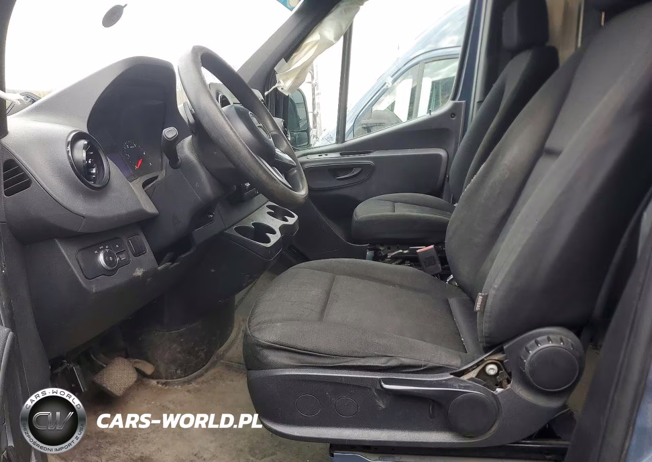 2019 Mercedes Benz Sprinter 2500 Delivery Van VIN:WD4PF1CD2KP147812 - 7