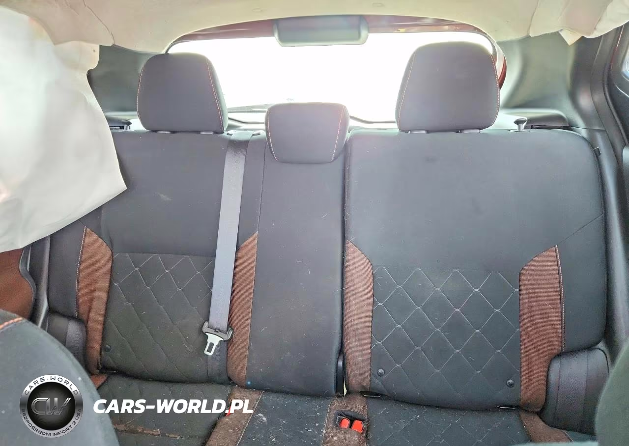 2018 Nissan Kicks Sr VIN:3N1CP5CU1JL540744 - 10