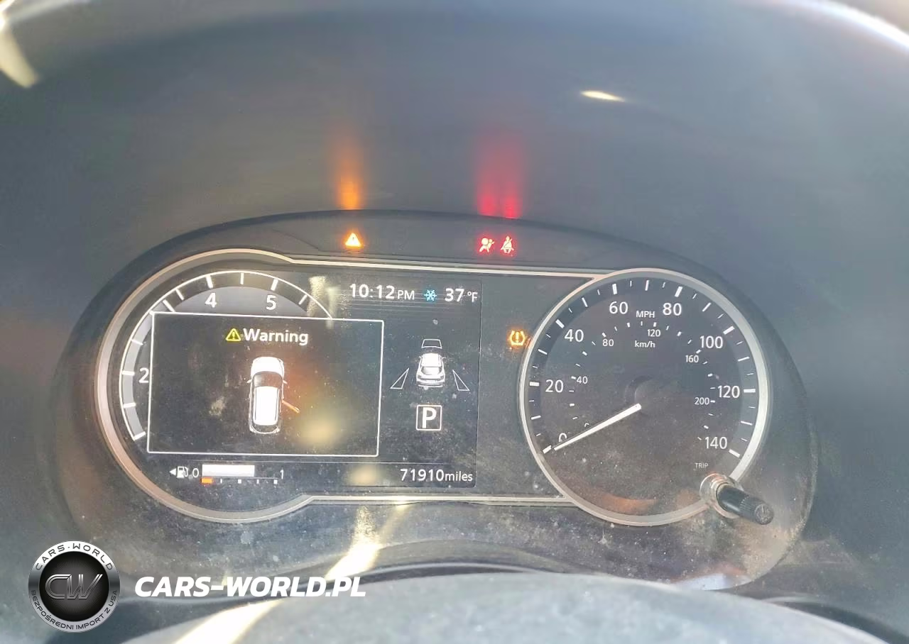 2018 Nissan Kicks Sr VIN:3N1CP5CU1JL540744 - 9