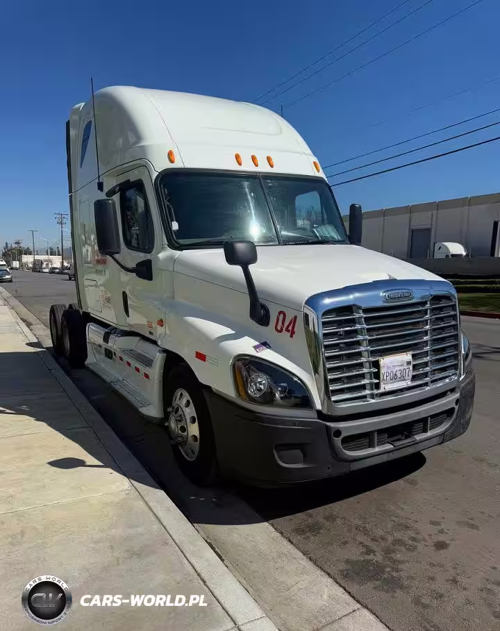 2018 Freightliner Cascadia 125 Trucks