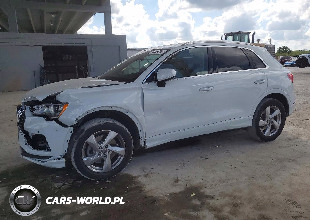 2020 Audi Q3 Premium