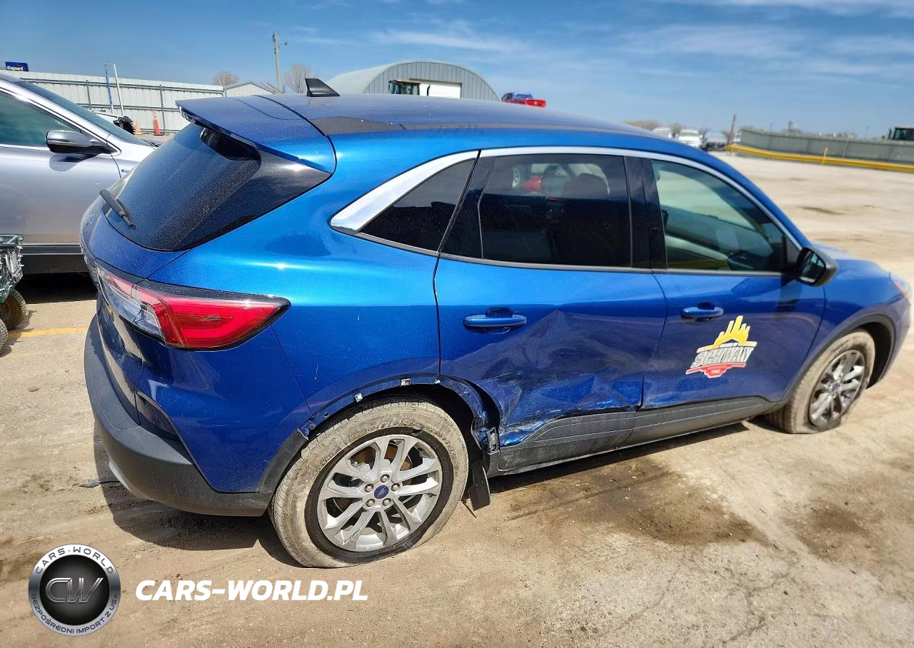 2022 Ford Escape VIN:1FMCU0G67NUB15508 - 3