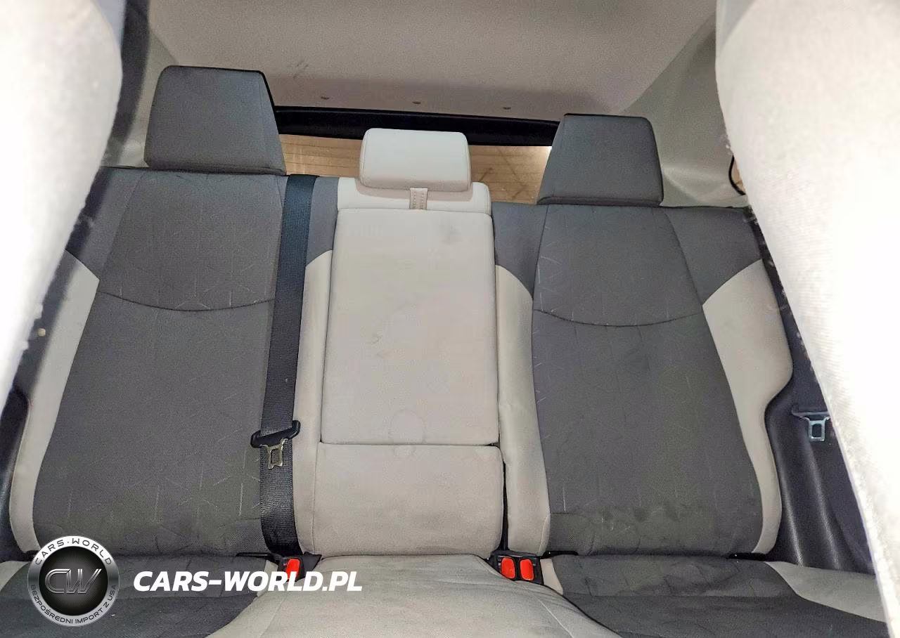 2019 Toyota Rav4 Xle VIN:2T3P1RFV9KW055662 - 10
