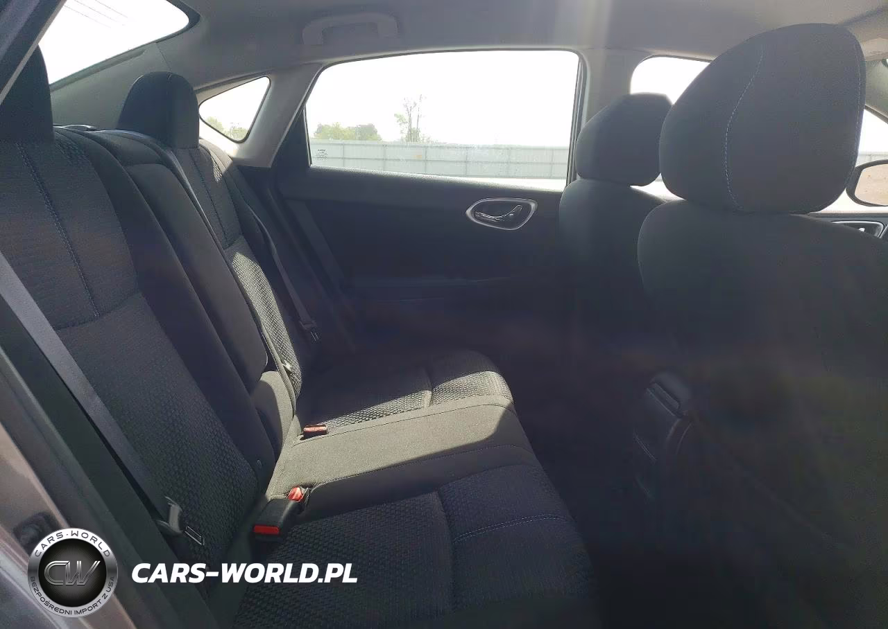 2016 Nissan Sentra Sr VIN:3N1AB7AP2GY320300 - 10