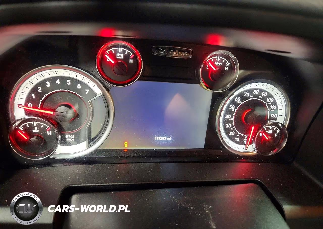 2018 Ram 1500 Slt VIN:3C6RR7LT1JG135682 - 9