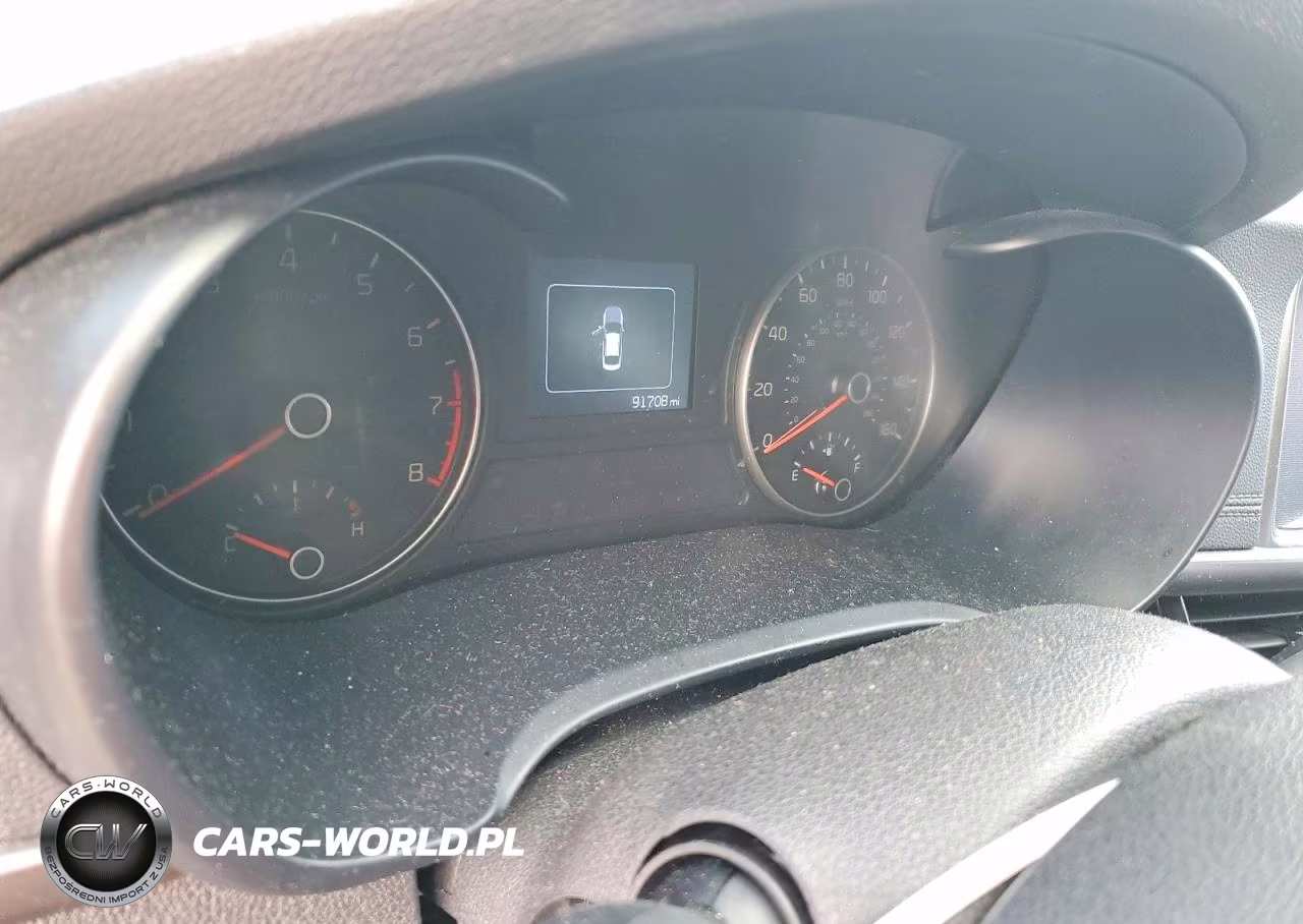 2018 Kia Optima Lx VIN:KNAGT4L3XJ5212876 - 9