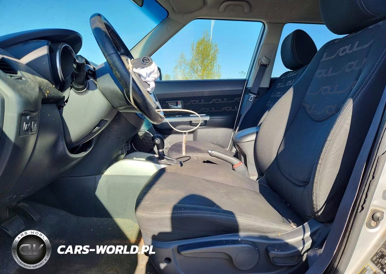 2012 Kia Soul + VIN:KNDJT2A69C7384589 - 7