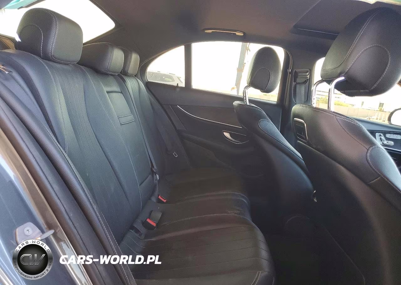 2018 Mercedes-Benz E 300 VIN:WDDZF4JBXJA325298 - 10