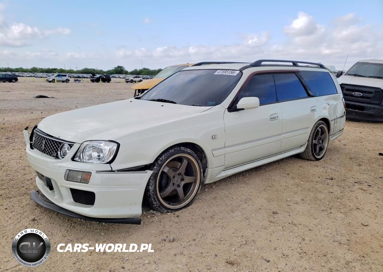 2000 Nissan Stagia