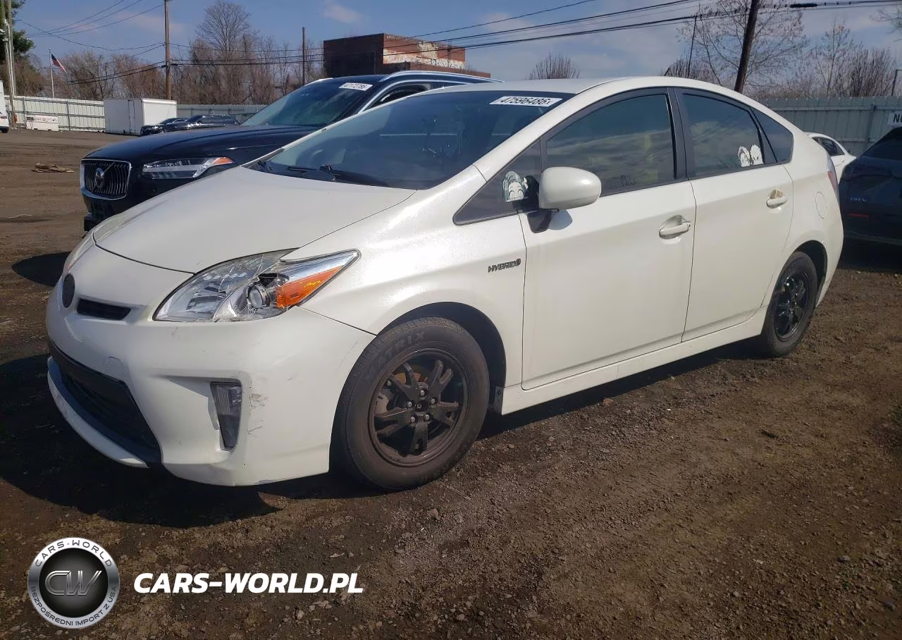 2015 Toyota Prius Two – zdjęcie 1 z 12