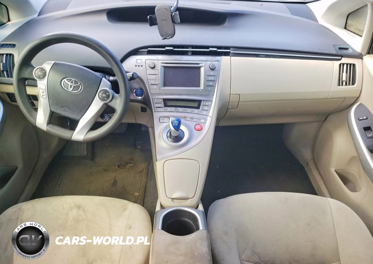 2015 Toyota Prius Two VIN:JTDKN3DU2F0436396 - 8