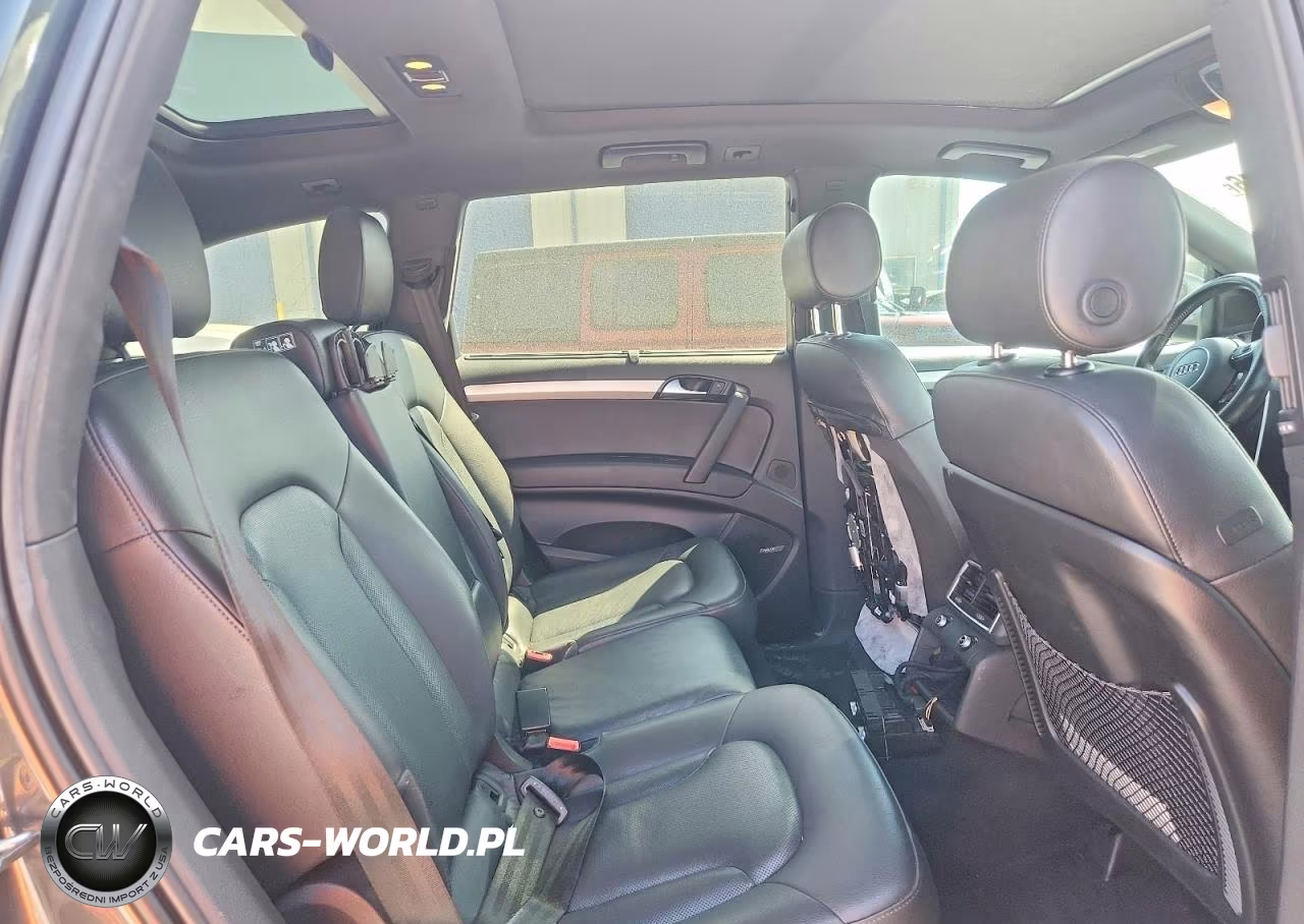 2015 Audi Q7 VIN:WA1DGAFE1FD019691 - 11