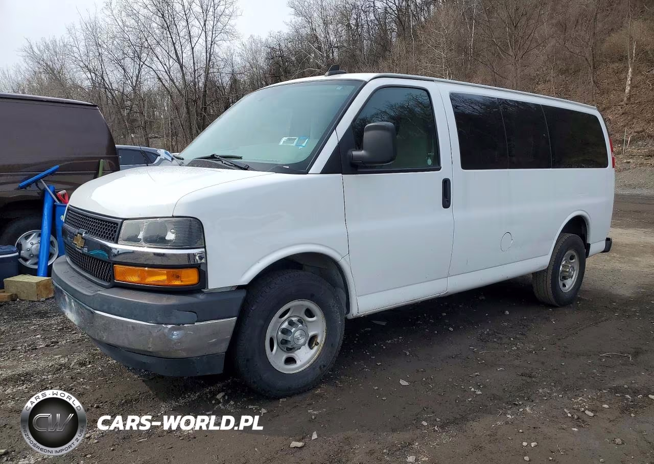 2018 Chevrolet Express G3500 Lt