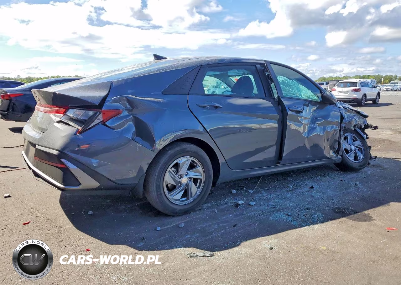 2026 Hyundai Elantra Se VIN:KMHLL4DG6TU166017 - 3