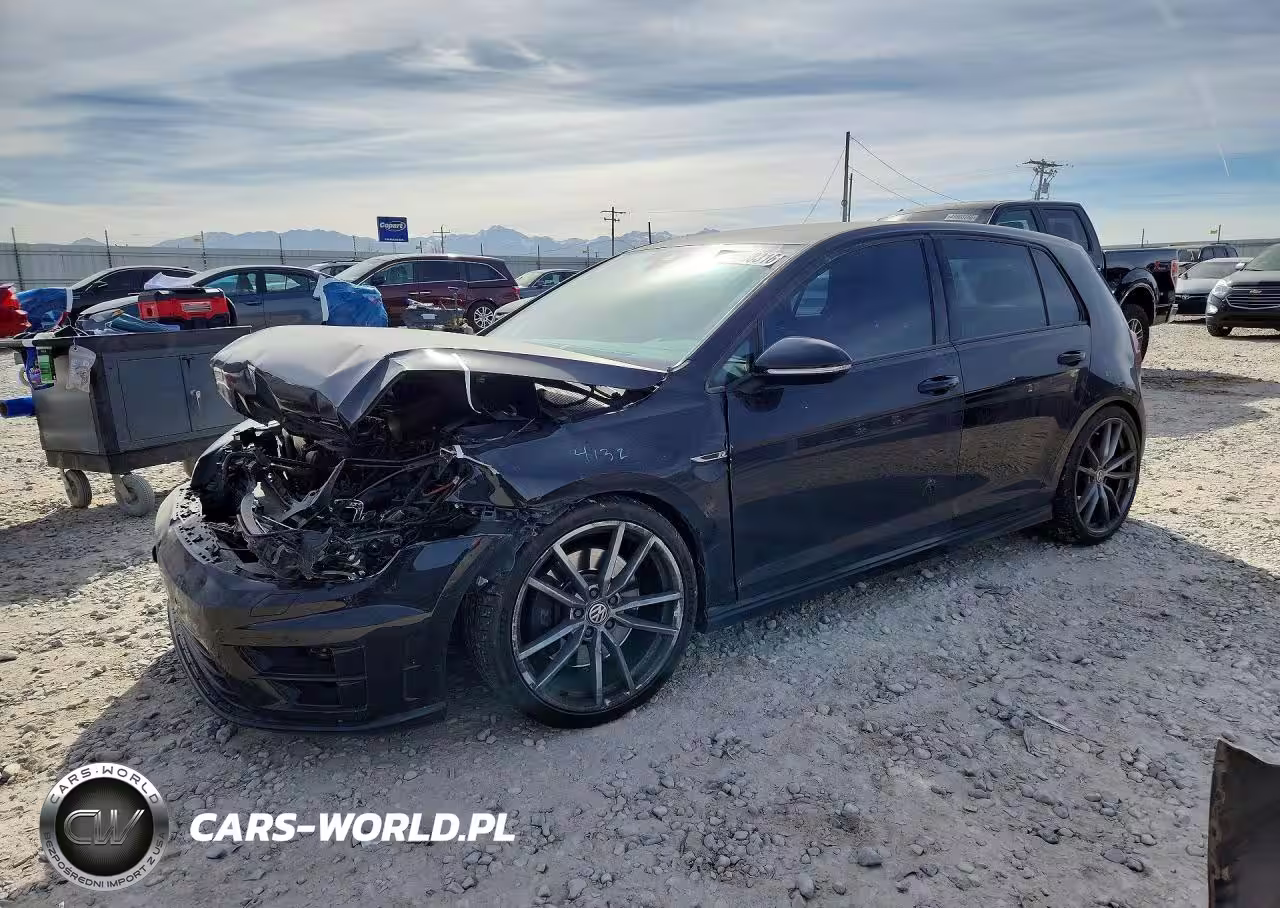 2017 Volkswagen Golf R