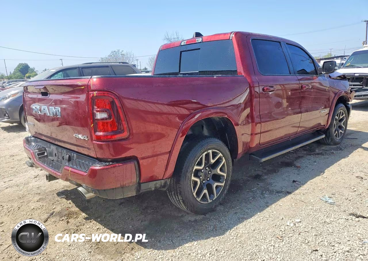 2025 Ram 1500 Laramie VIN:1C6SRFJP8SN524796 - 3