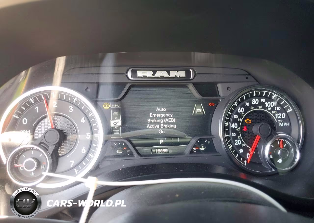 2025 Ram 1500 Laramie VIN:1C6SRFJP8SN524796 - 9